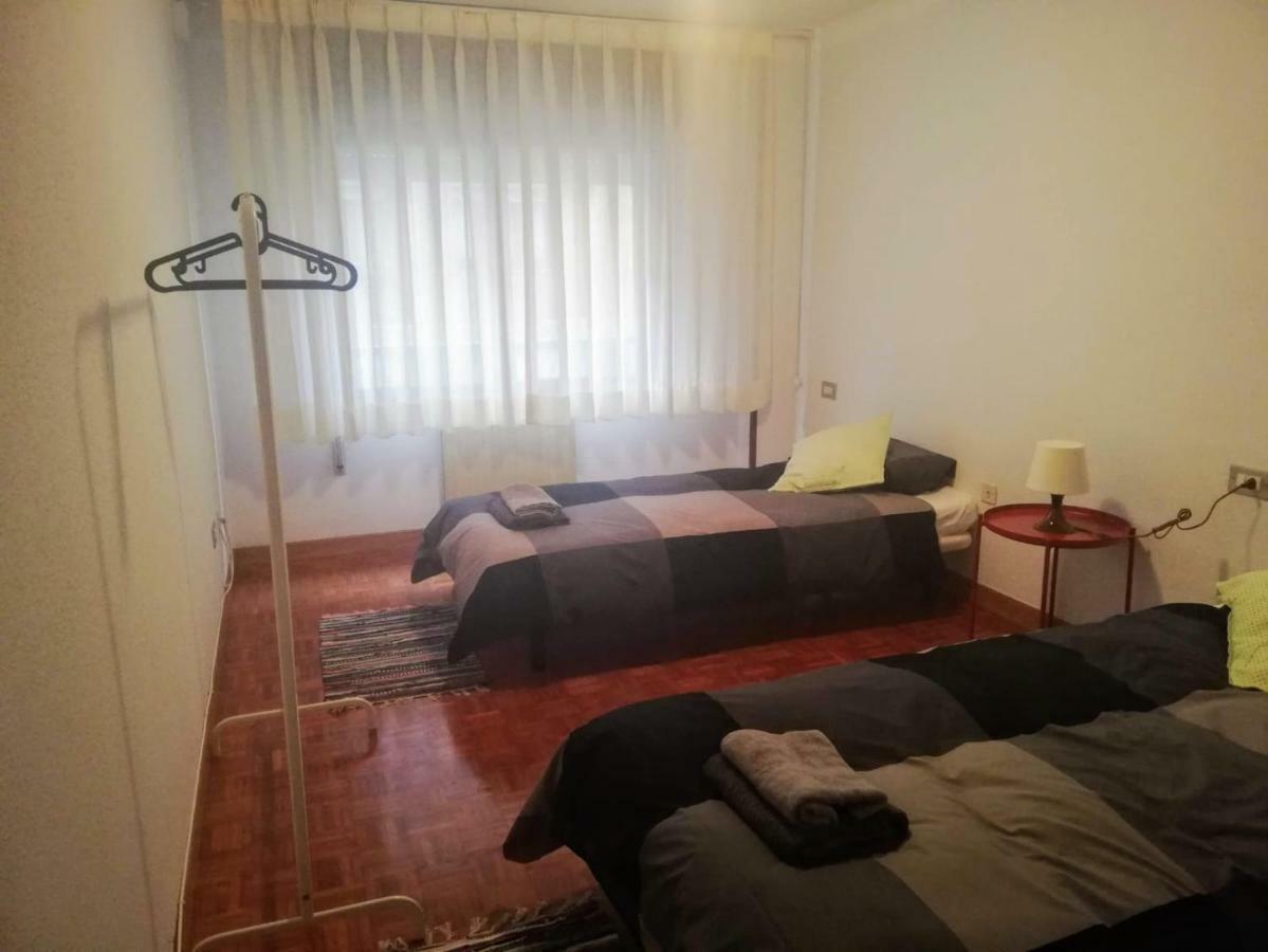 Los Valles Centro Gijón Eksteriør billede